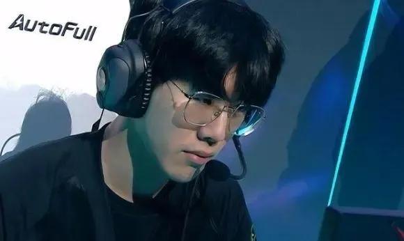 献了进球 献了进球